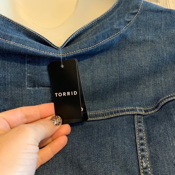 NWT torrid size 3 collarless cropped denim jacket - Picture 6 of 11